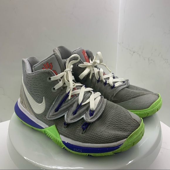Nike Kyrie 5 Wolf Grey Lime Blast size 3.5 youth - Picture 10 of 13